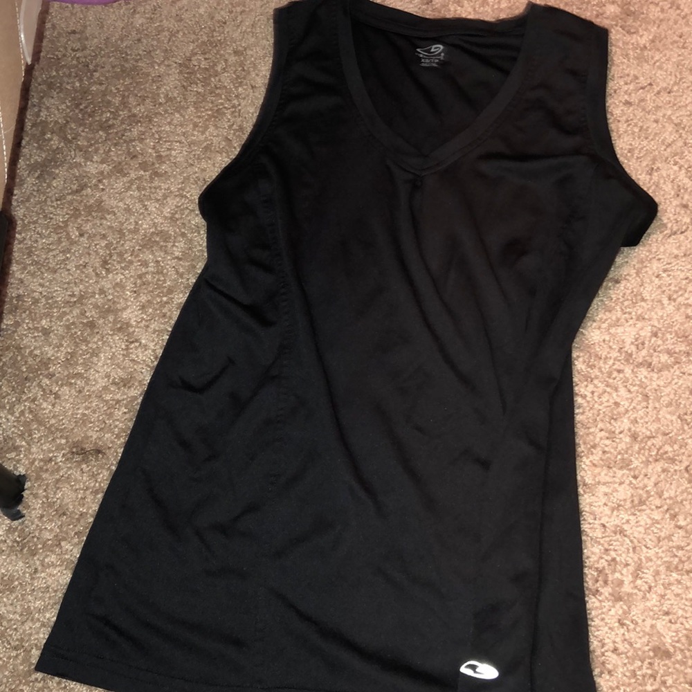 Black sleeveless shirt
